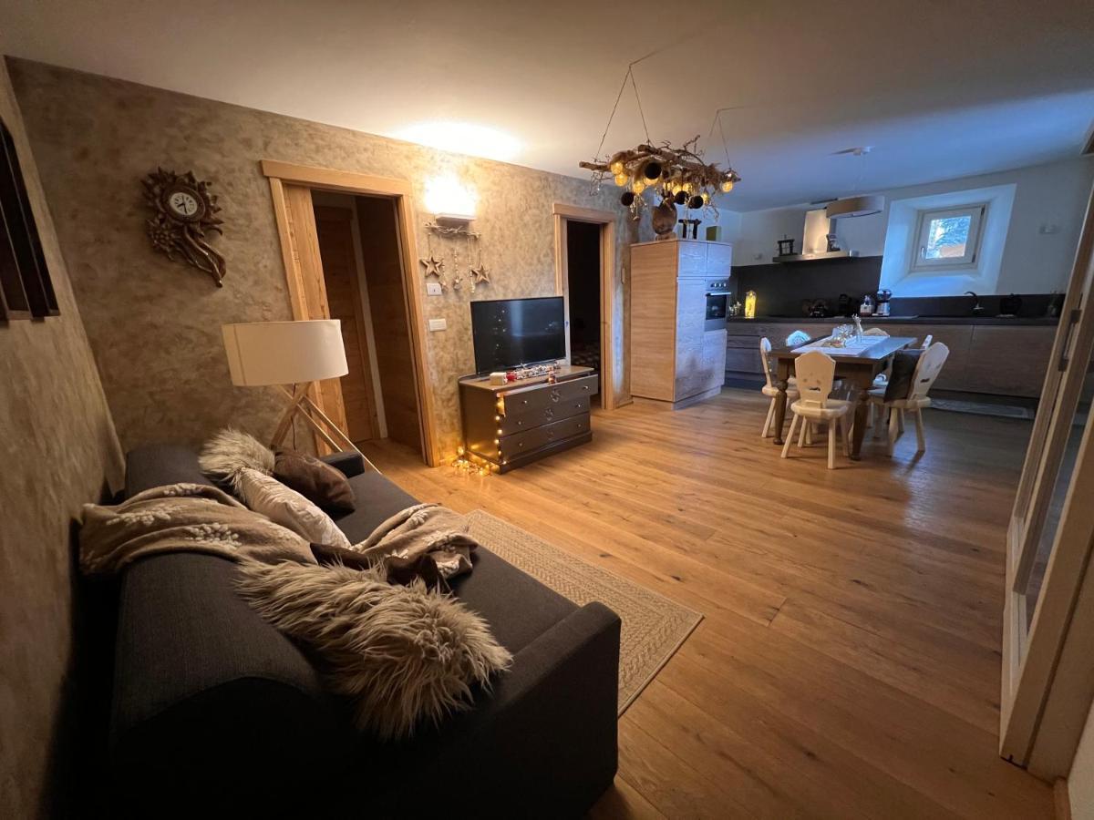 Nellali Villa Gressan Exteriör bild