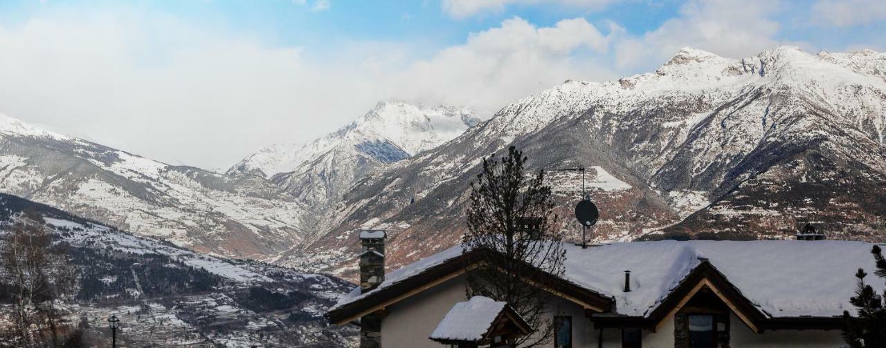 Nellali Villa Gressan Exteriör bild